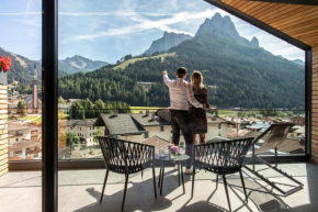 Hotel Ladinia Dolomites View